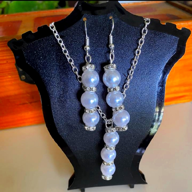 Pearl Necklace Earrings Set 15$